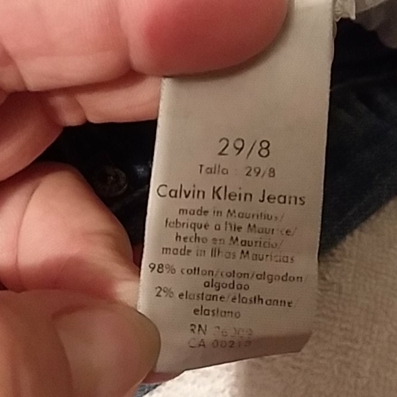 Calvin Klein Shorts - Picture 4 of 4